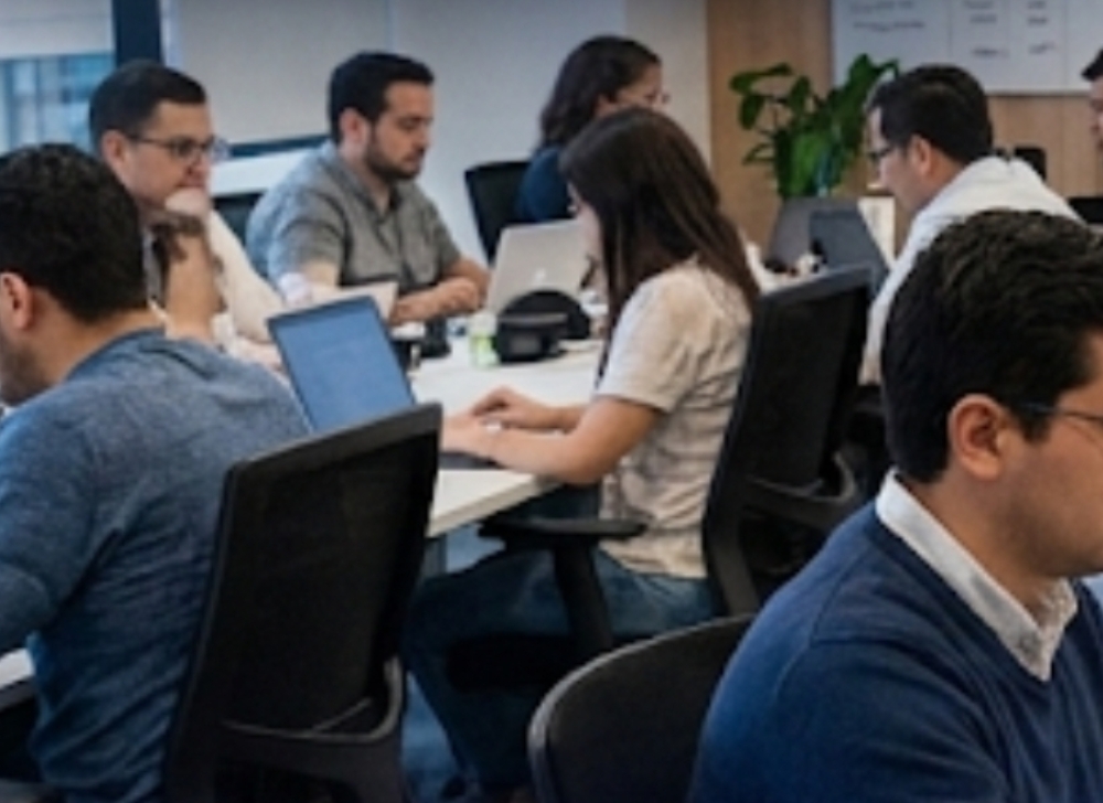 Senior Backend Engineer para Ecosistemas de Banca Digital y Pagos